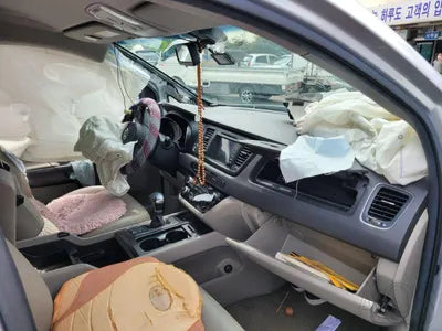 2017 Kia Carnival KNAMB81ABJS356898 VIN:KNAMB81ABJS356898