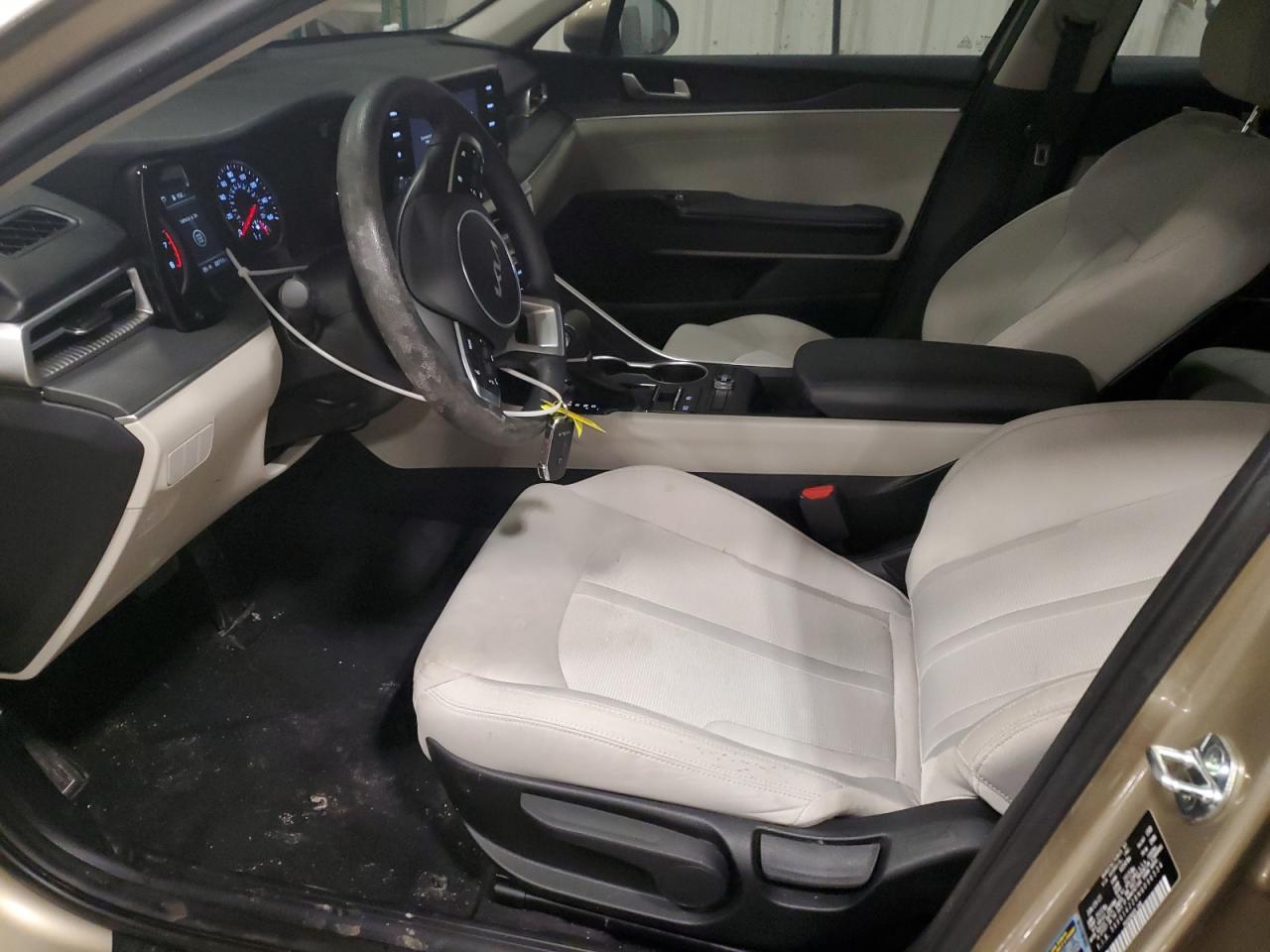 2022 KIA K5 LXS VIN:5XXG14J28NG096534