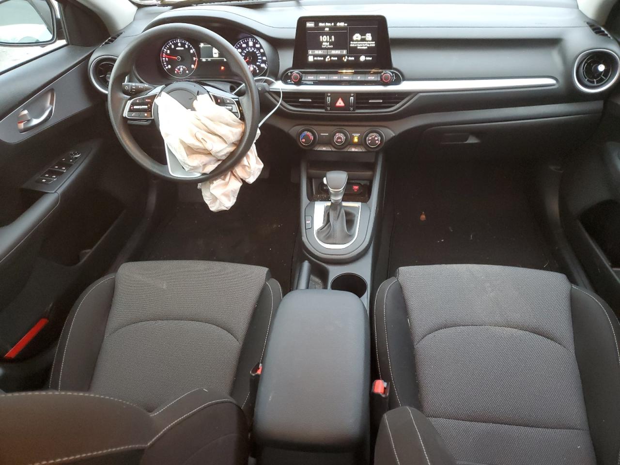 2024 KIA FORTE LX VIN:3KPF24AD9RE698299