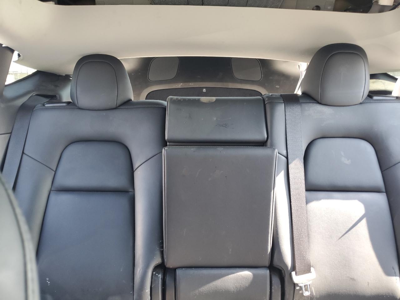 2022 TESLA MODEL Y  VIN:7SAYGDEE3NF365908