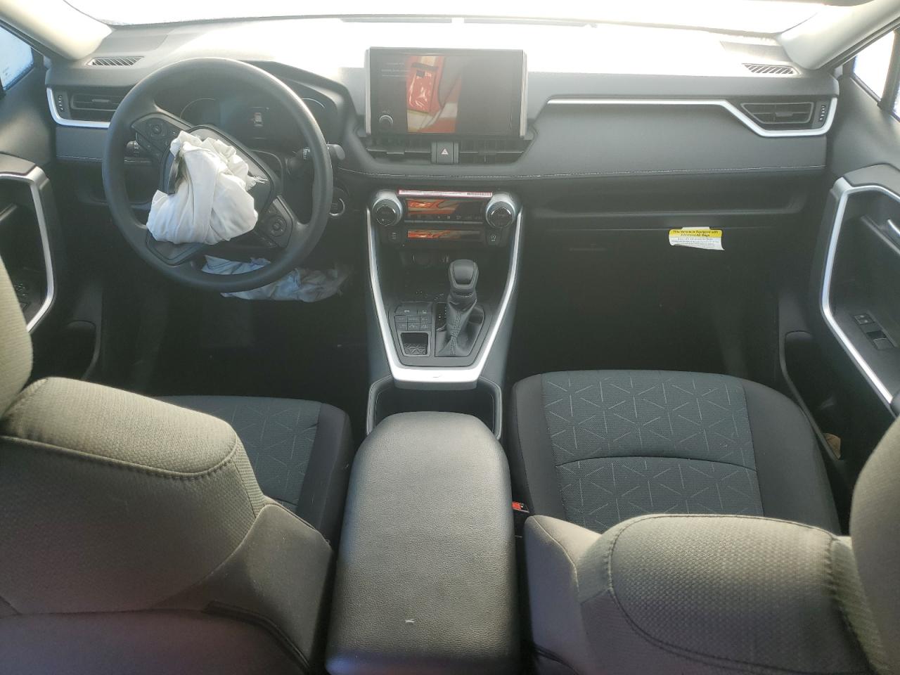 2024 TOYOTA RAV4 XLE VIN:2T3P1RFV1RW463678