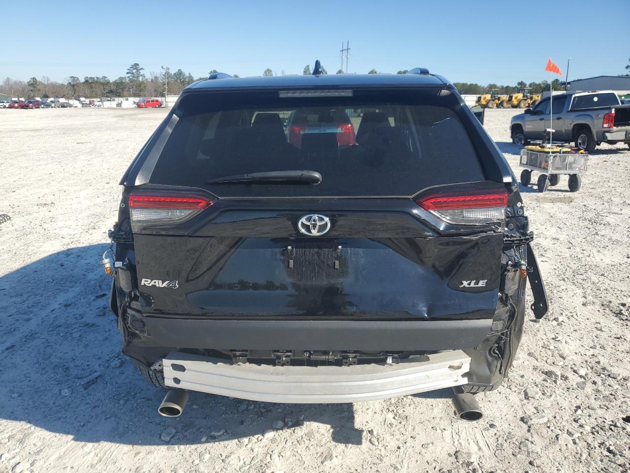 2023 TOYOTA RAV4 XLE VIN:2T3W1RFV4PW256338