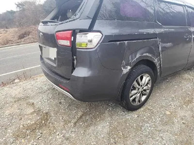 2017 Kia Carnival VIN: