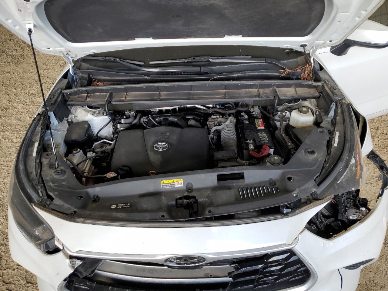 2022 TOYOTA HIGHLANDER XLE VIN:5TDGZRAHXNS093756