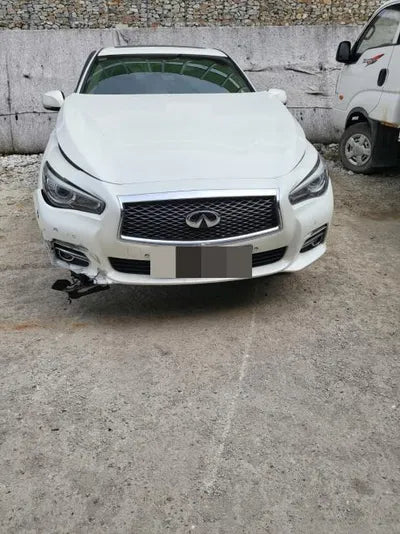 2015 Infiniti Q50 VIN: