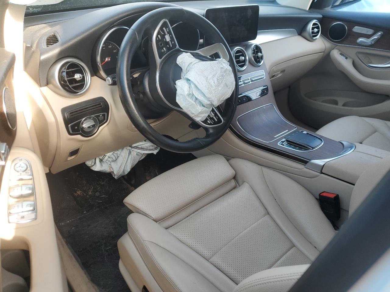 2022 MERCEDES-BENZ GLC 300 VIN:W1N0G8DB5NV388884