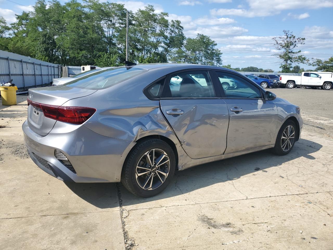 2023 KIA FORTE LX VIN:3KPF24AD5PE589738