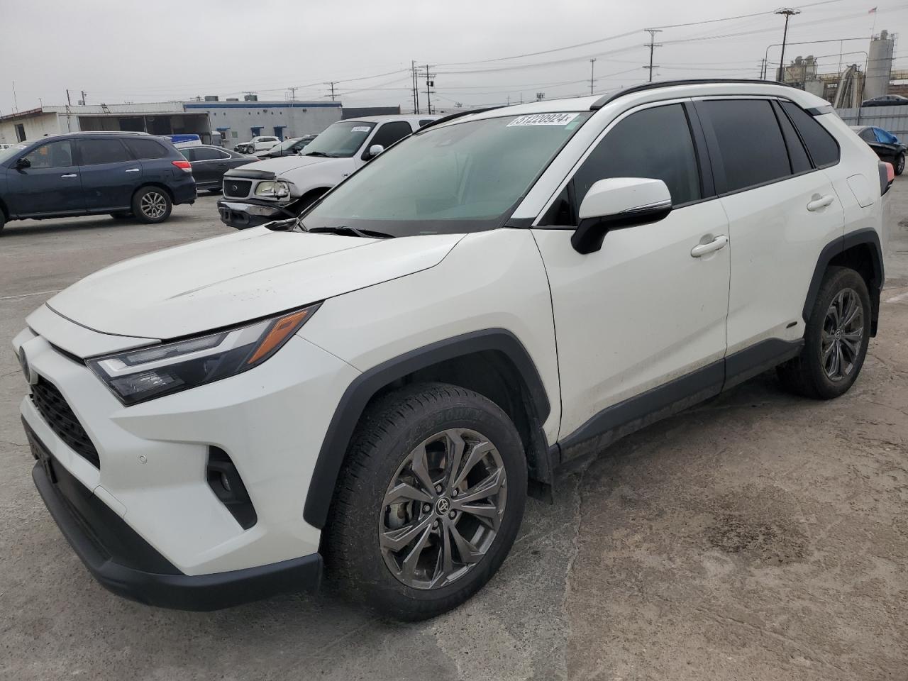 2022 TOYOTA RAV4 XLE PREMIUM VIN:JTMB6RFV2ND523504