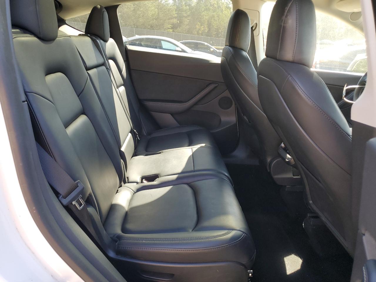 2022 TESLA MODEL Y  VIN:7SAYGAEE8NF358449