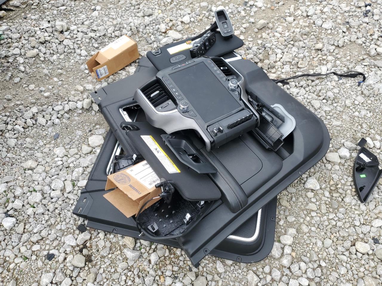 2024 RAM 3500 LARAMIE VIN:3C63RRML8RG220255