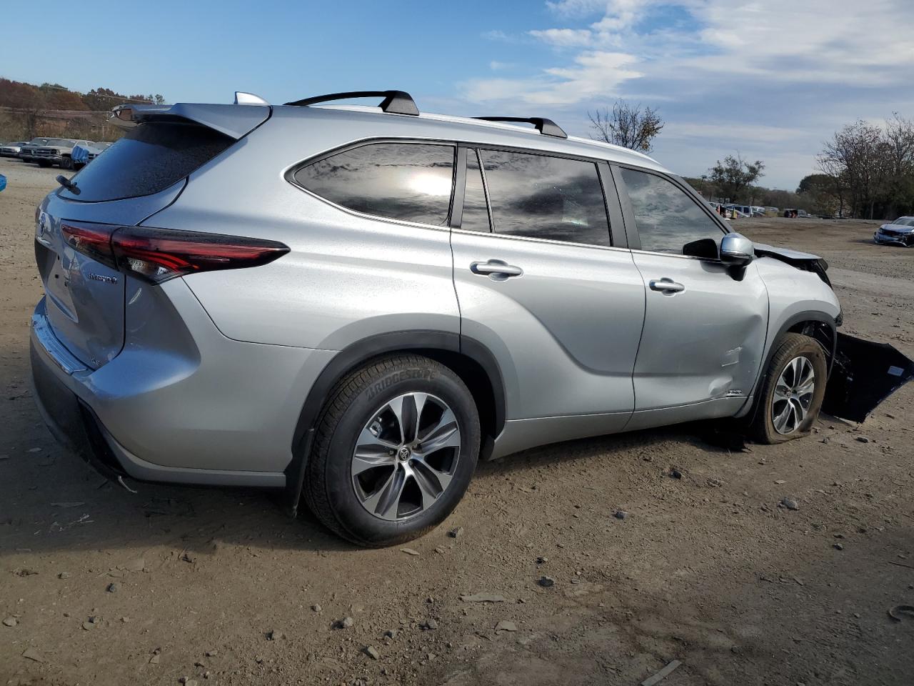 2024 TOYOTA HIGHLANDER HYBRID XLE VIN:5TDKBRCH8RS613728