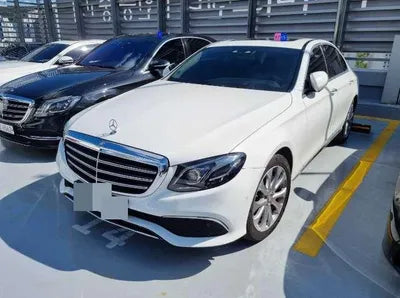 2016 Mercedes-Benz E 220 VIN:
