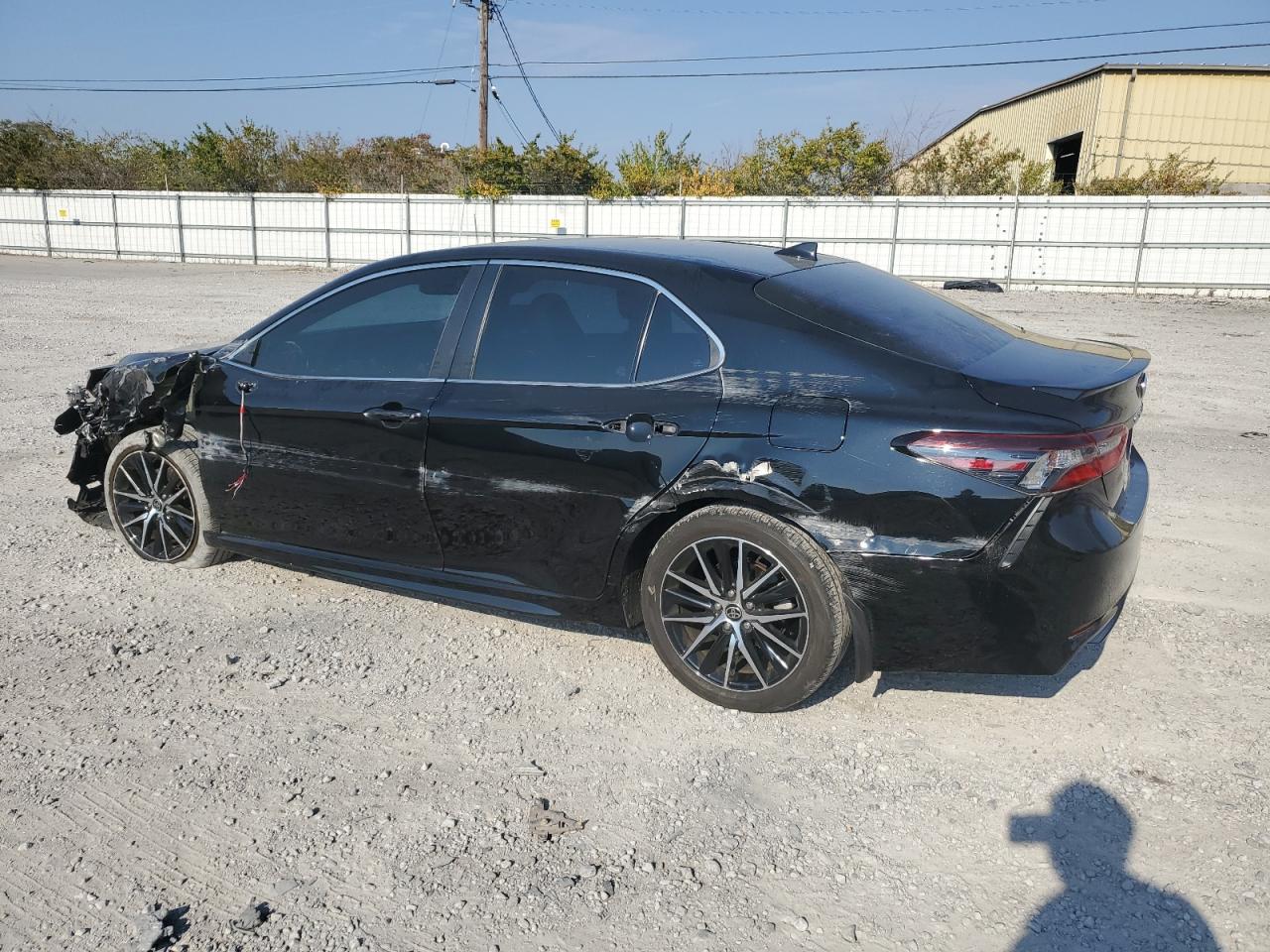 2022 TOYOTA CAMRY SE VIN:4T1T11AK7NU647944