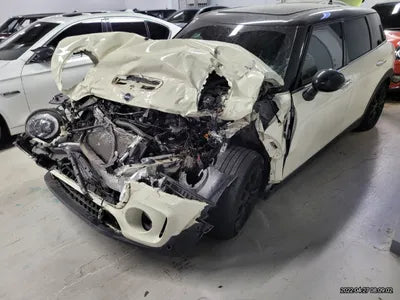2018 MINI Clubman VIN: