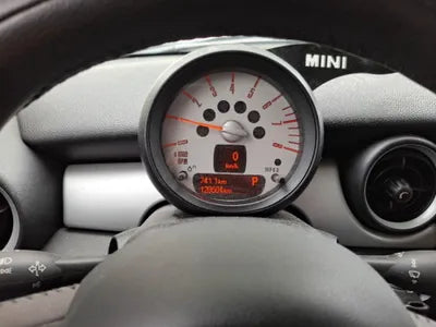 2018 MINI Cooper VIN:
