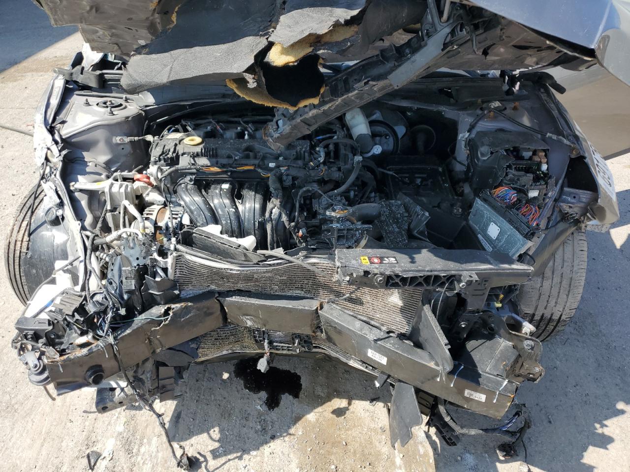 2022 HYUNDAI ELANTRA SEL VIN:KMHLS4AG0NU370337