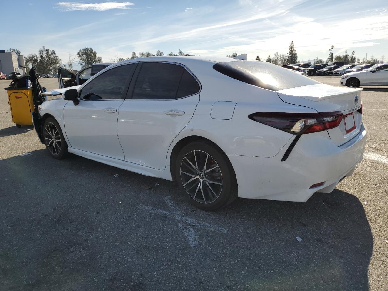 2022 TOYOTA CAMRY SE VIN:4T1G11AK7NU640736