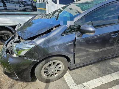 2015 Toyota Prius v VIN: