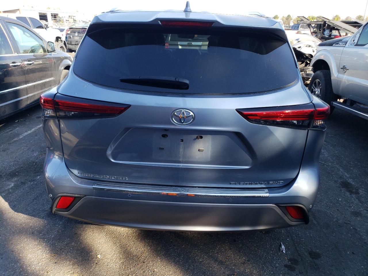 2022 TOYOTA HIGHLANDER PLATINUM VIN:5TDFZRBH4NS239692