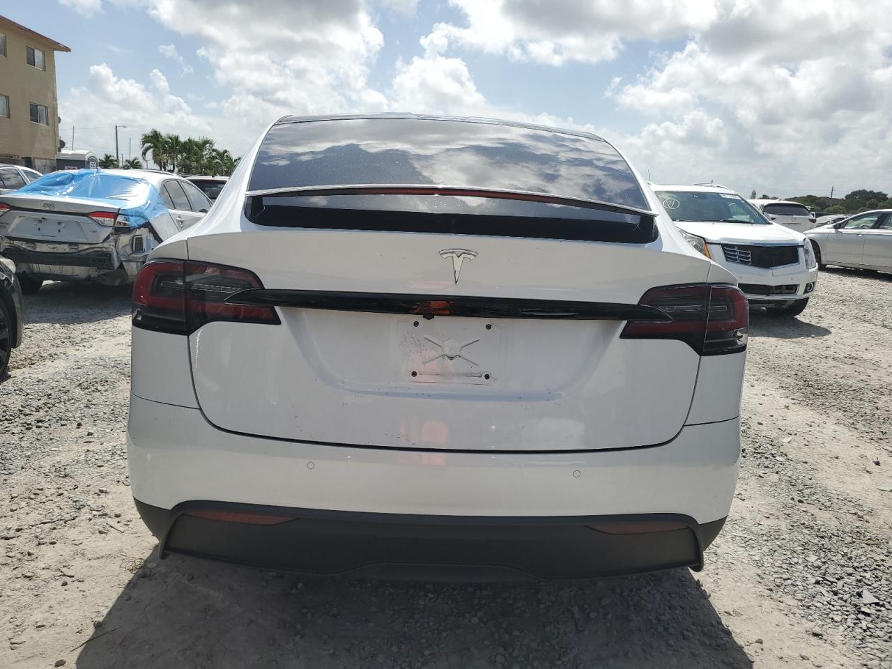 2022 TESLA MODEL X  VIN:7SAXCBE58NF328817