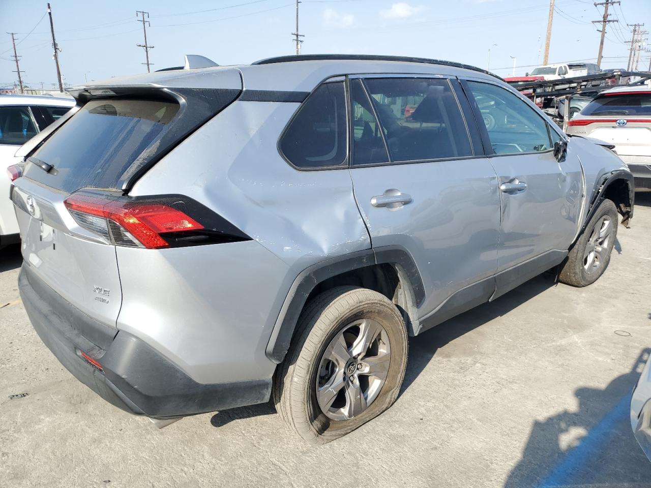 2023 TOYOTA RAV4 XLE VIN:2T3P1RFV9PW385308