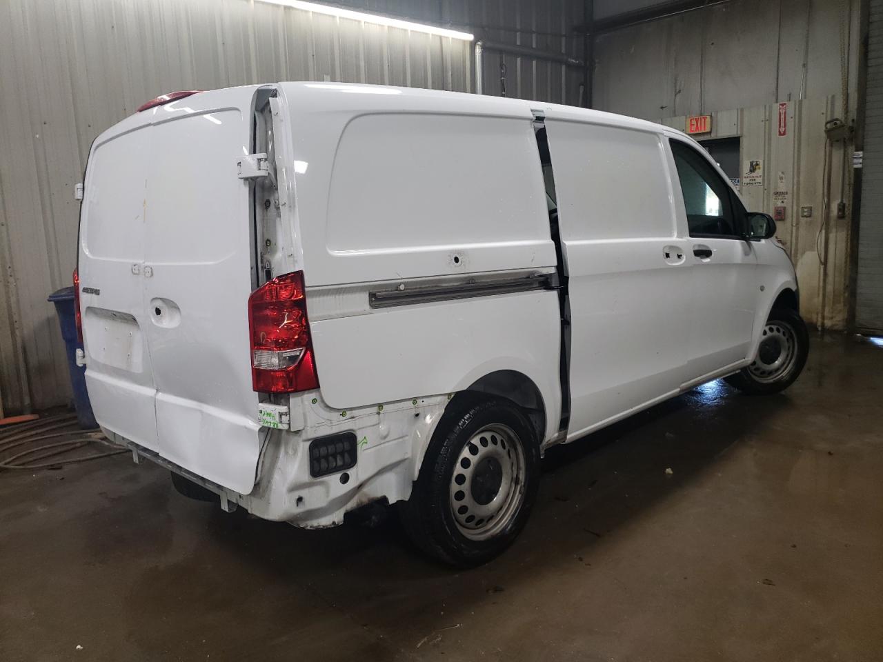 2022 MERCEDES-BENZ METRIS  VIN:W1YV0BEY1N4149965