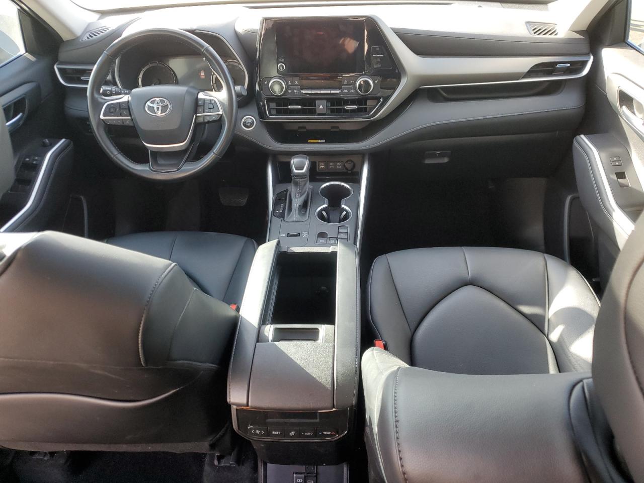 2024 TOYOTA HIGHLANDER LE VIN:5TDKDRAH2RS529417