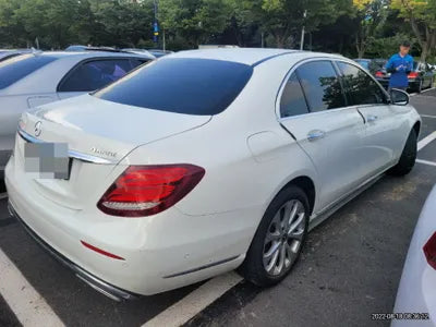 2020 Mercedes-Benz E 300 VIN: