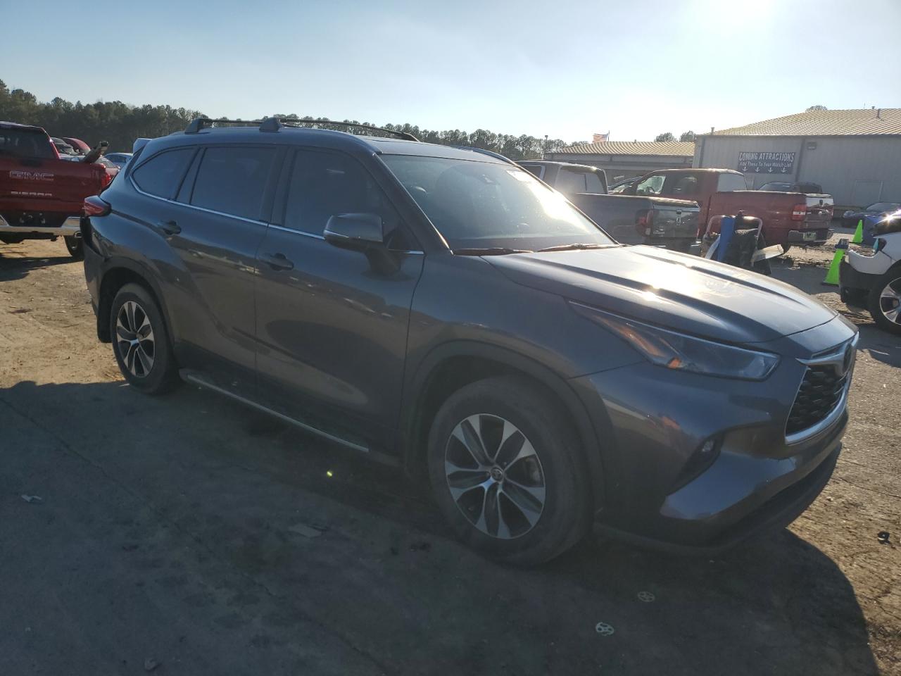 2022 TOYOTA HIGHLANDER XLE VIN:5TDGZRAHXNS111351