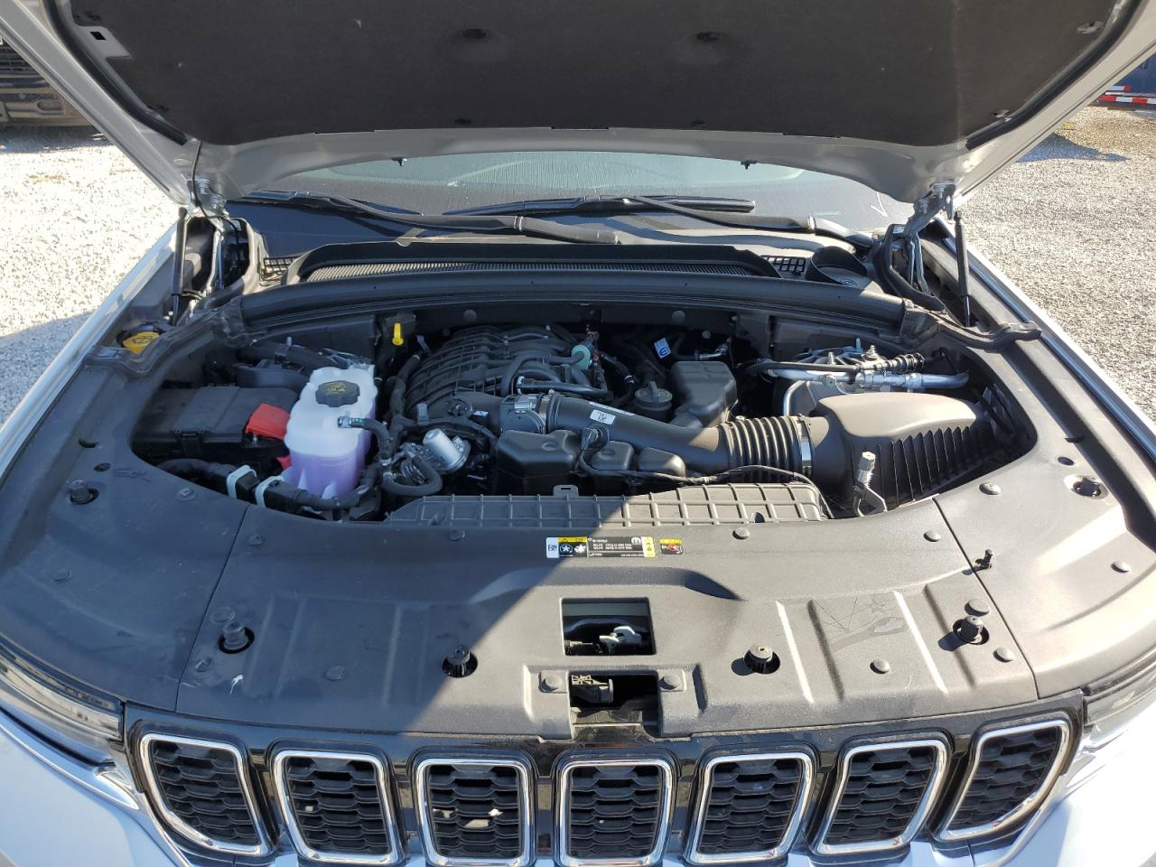 2024 JEEP GRAND CHEROKEE LIMITED VIN:1C4RJHBG0RC166561