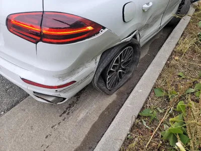 2015 Porsche Cayenne VIN: