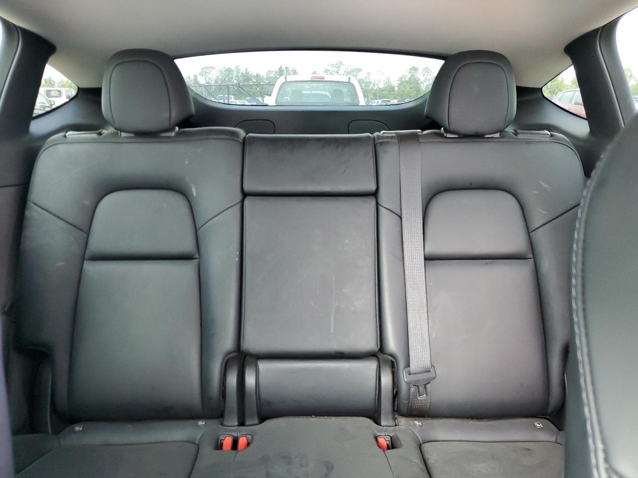2022 TESLA MODEL Y  VIN:7SAYGDEF0NF468373