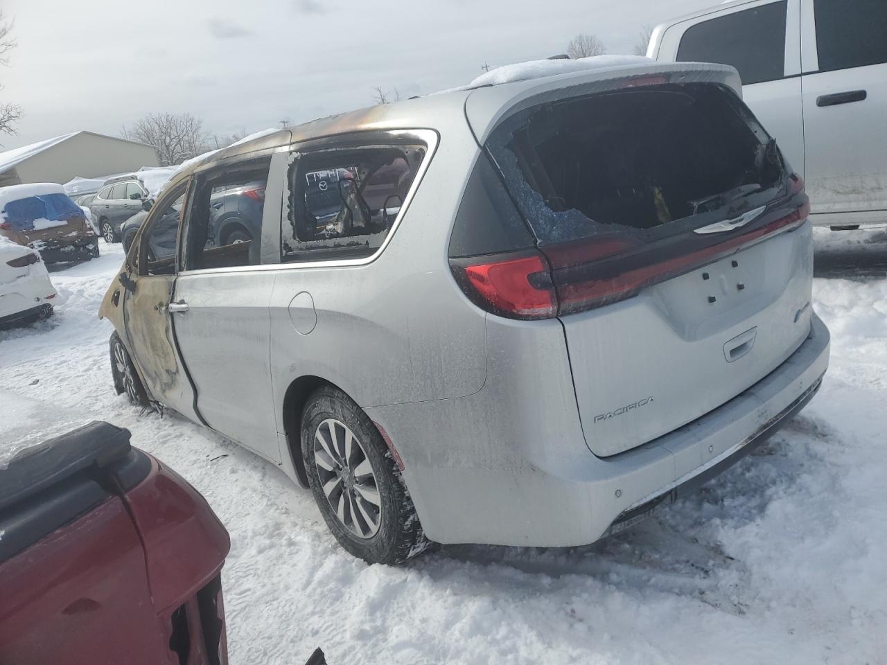 2024 CHRYSLER PACIFICA HYBRID SELECT VIN:2C4RC1S72RR147387