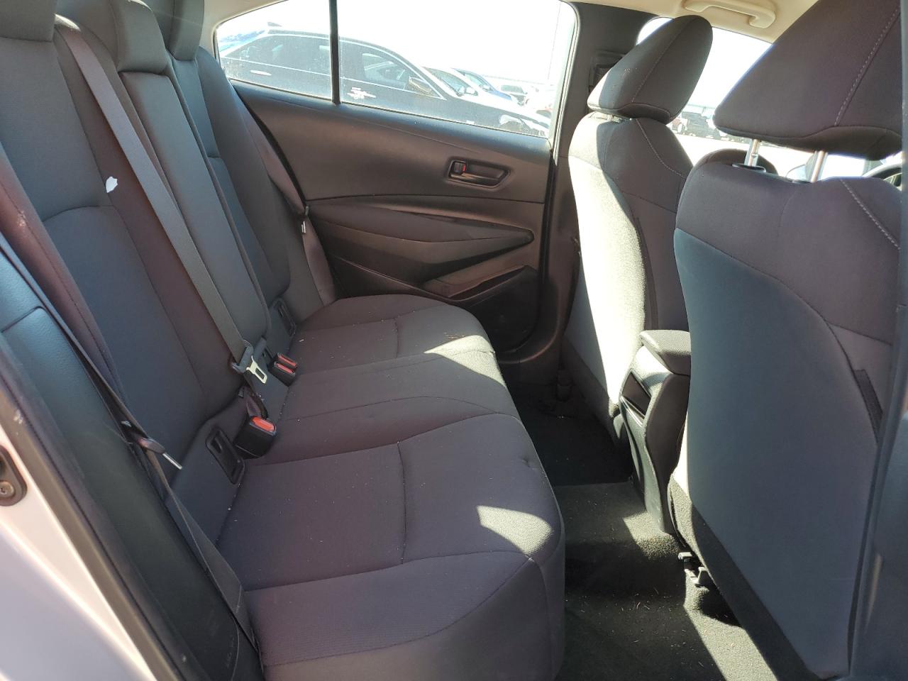 2022 TOYOTA COROLLA LE VIN:5YFEPMAE0NP271740