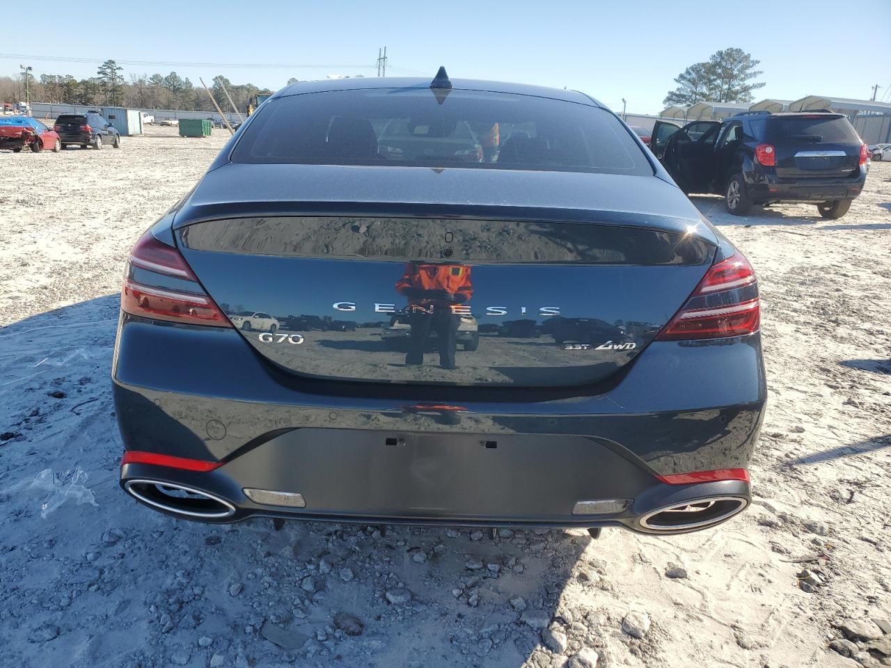 2022 GENESIS G70 BASE VIN:KMTG54TE2NU103064