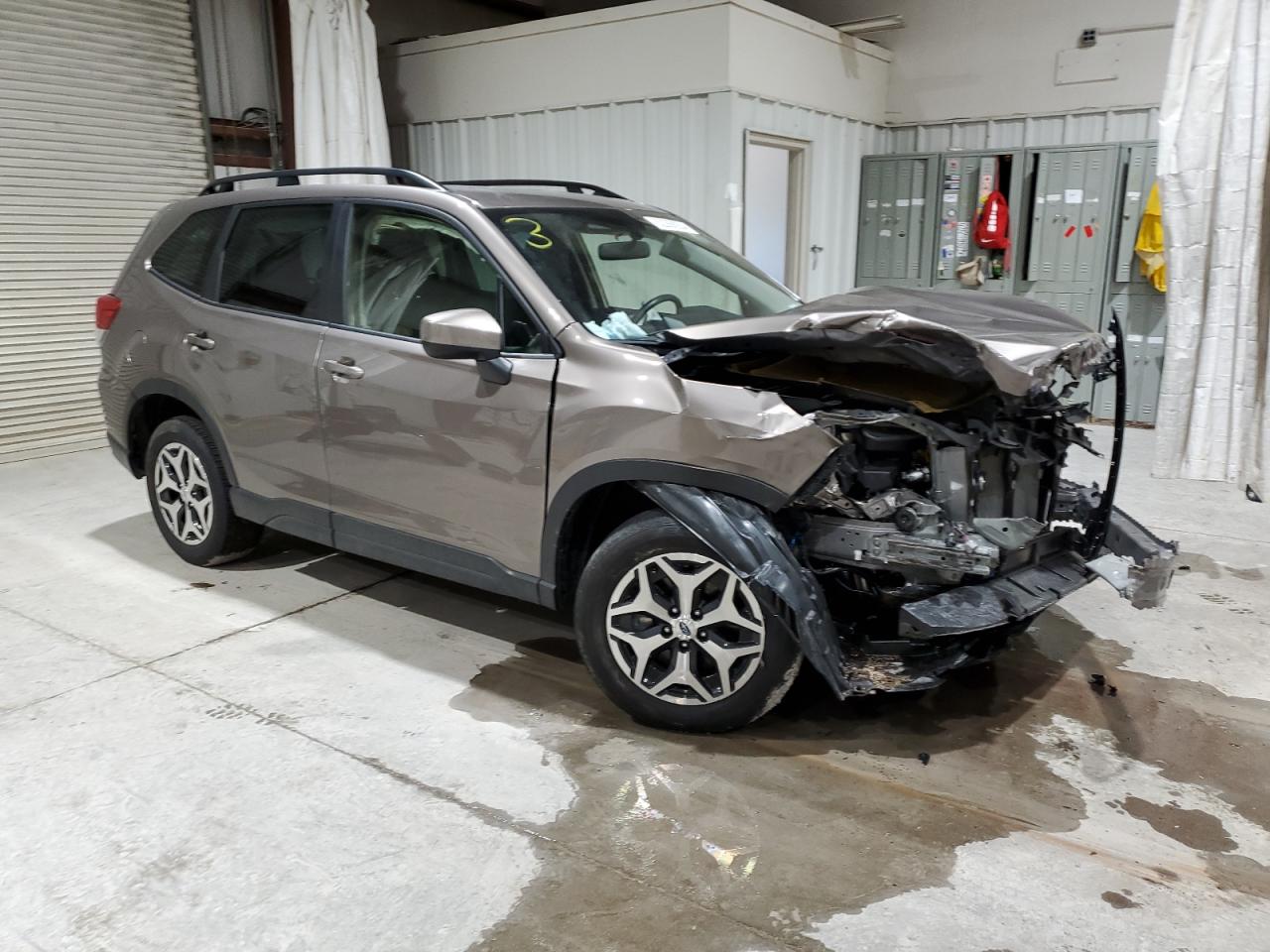 2022 SUBARU FORESTER PREMIUM VIN:JF2SKAEC1NH471497