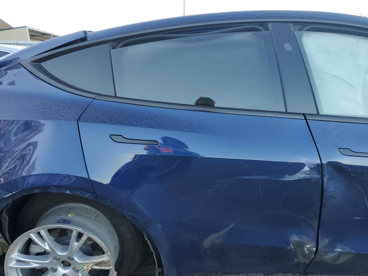 2023 TESLA MODEL Y  VIN:7SAYGDEE2PA193399