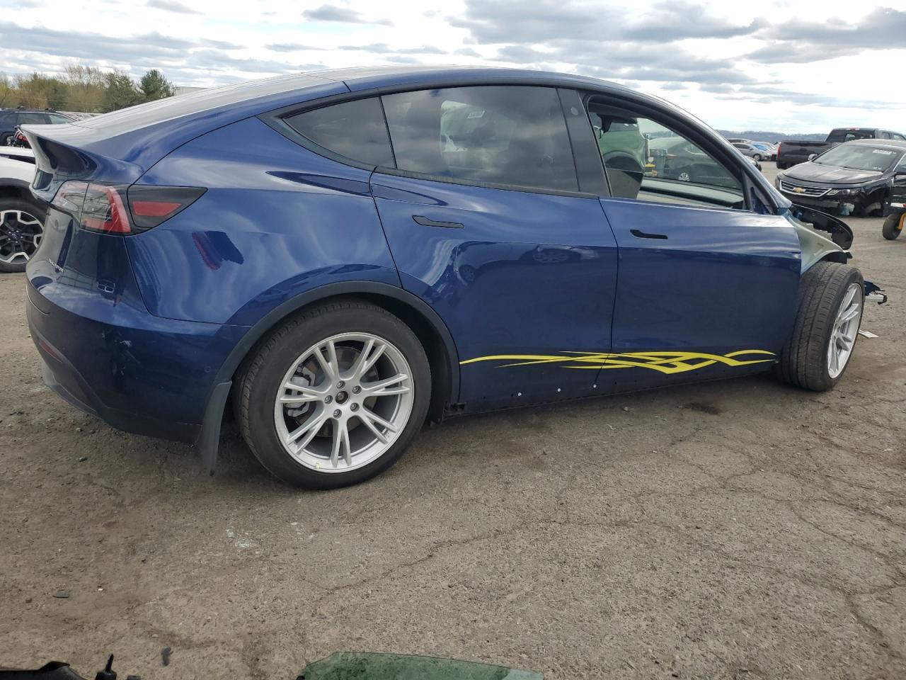 2022 TESLA MODEL Y  VIN:7SAYGDEEXNF325289