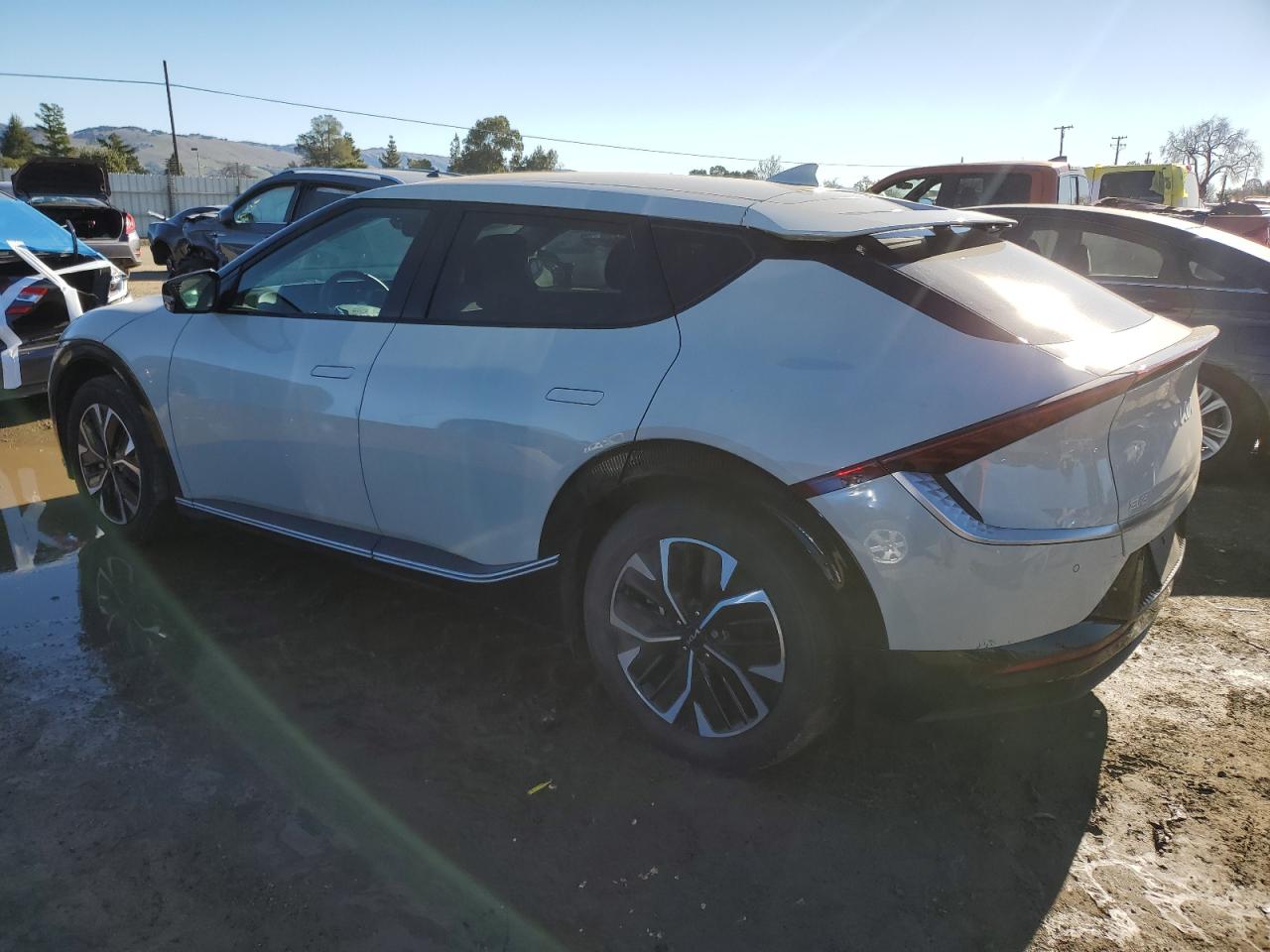 2022 KIA EV6 LIGHT VIN:KNDC34LA9N5041088