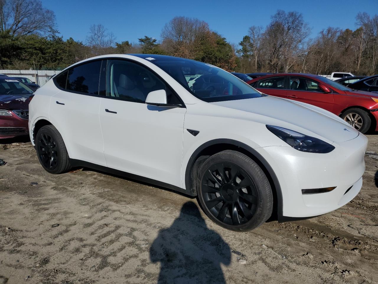 2024 TESLA MODEL Y  VIN:7SAYGAEE0RF160342