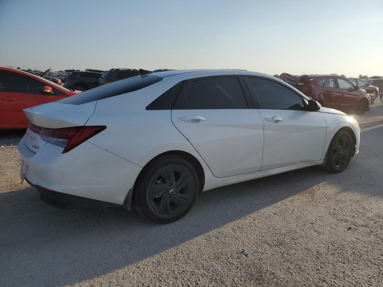2023 HYUNDAI ELANTRA BLUE VIN:KMHLM4AJ2PU034133