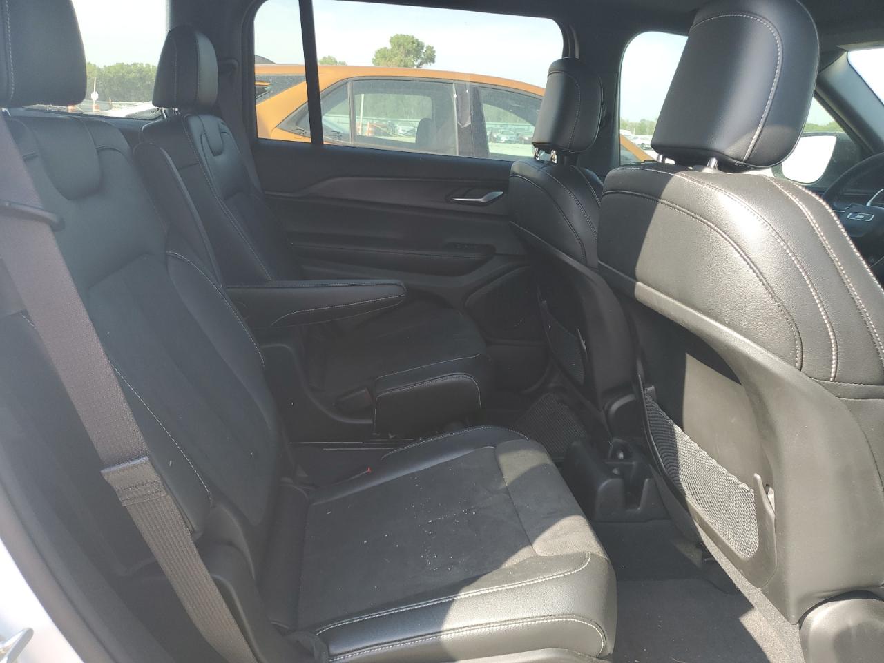 2024 JEEP GRAND CHEROKEE L LAREDO VIN:1C4RJKAG8R8530761
