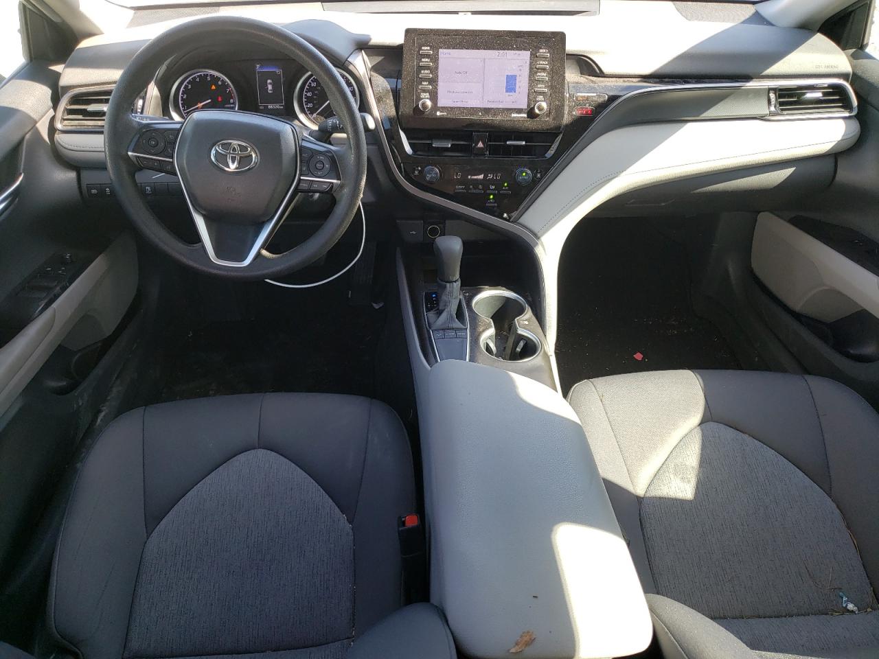 2022 TOYOTA CAMRY LE VIN:4T1C11AK8NU657642