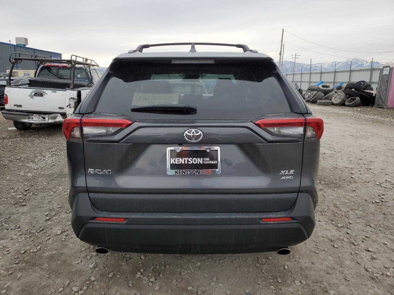 2023 TOYOTA RAV4 XLE VIN:2T3P1RFVXPC351153