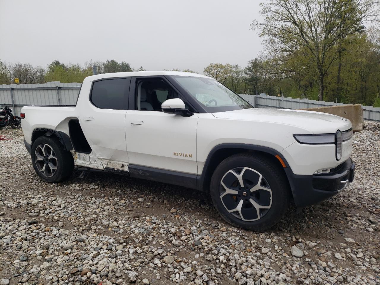 2022 RIVIAN R1T ADVENTURE VIN:7FCTGAAA9NN013419