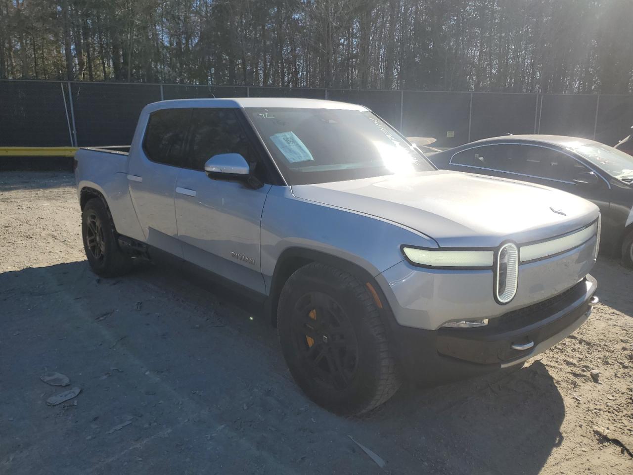 2022 RIVIAN R1T ADVENTURE VIN:7FCTGAAA8NN011175