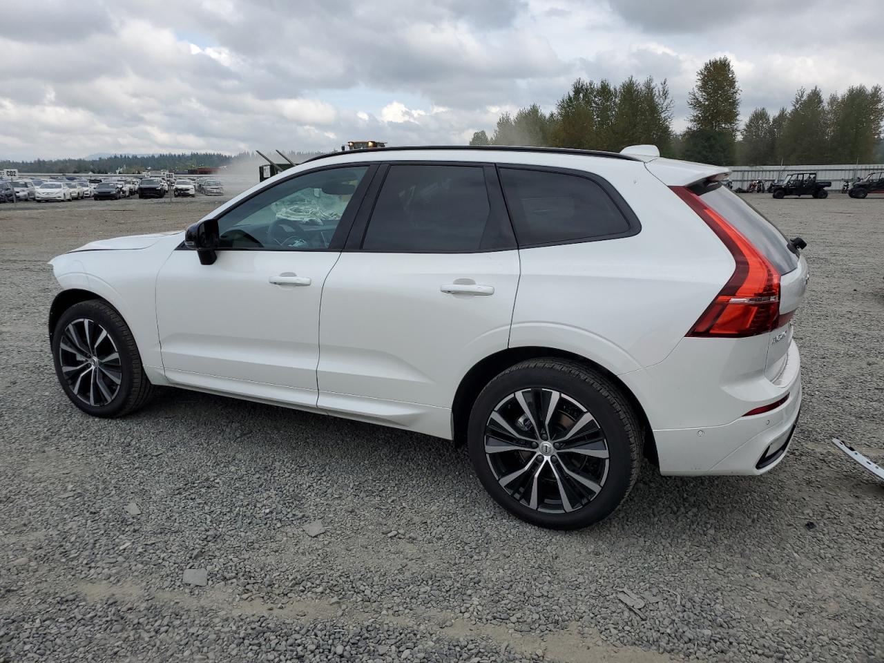 2024 VOLVO XC60 PLUS VIN:YV4L12RL5R1915501