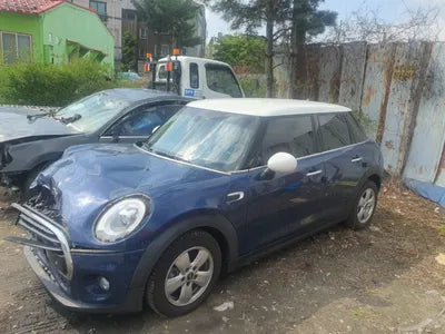 2017 MINI Cooper VIN: