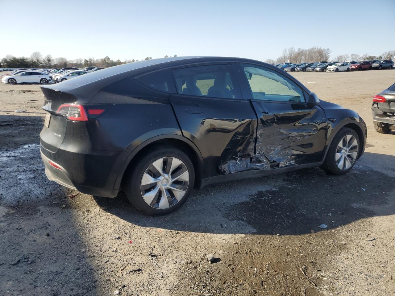 2023 TESLA MODEL Y  VIN:7SAYGDEE0PF635549