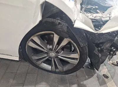 2015 Mercedes-Benz E 300 088KMWDDHF8BB8FB1 VIN:088KMWDDHF8BB8FB1